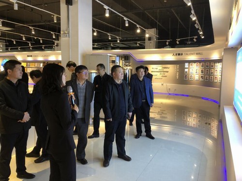 寧興剛、趙敬凱一行赴鄂爾多斯國家高新區(qū)考察項目