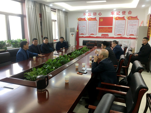 陜煤建設與渭南老城公司進行交流商談