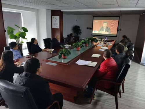 陜煤建設(shè)咸陽分公司積極傳達學(xué)習(xí)黨的十九屆五中全會精神