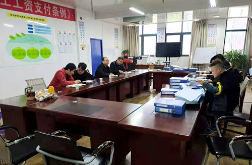 安康市質(zhì)檢站領(lǐng)導(dǎo)蒞臨大秦置業(yè)公司龍灣水境項目檢查指導(dǎo)工作