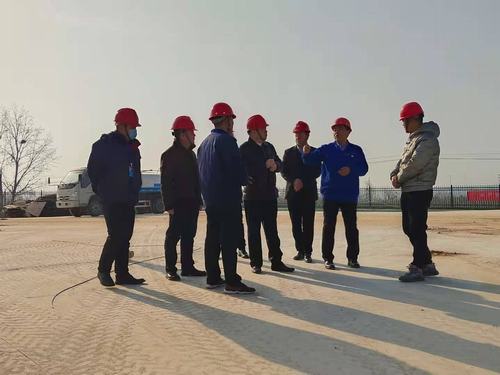 西安重裝集團黨委書記向新剛、副總工程師楊強來一行 蒞臨咸陽分公司銅煤機項目部檢查指導工作