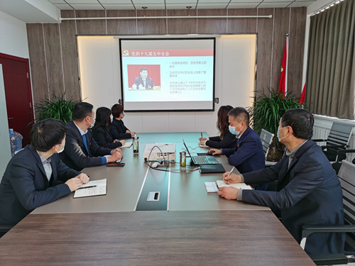 陜煤建設(shè)川耀公司：扎實(shí)做好宣傳宣講工作， 推動黨的十九屆五中全會精神落到實(shí)處