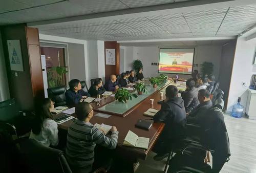 追憶崢嶸黨史，學習紅色精神