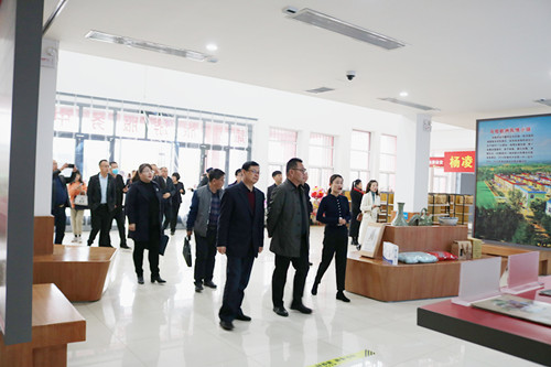 銅川市全域旅游示范區(qū)創(chuàng)建視察工作組蒞臨川耀PPP項目崔仙服務區(qū)檢查指導工作