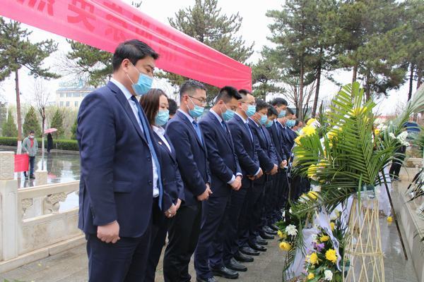 陜煤建設(shè)榆林公司開(kāi)展“緬懷革命先烈 弘揚(yáng)紅色精神”主題黨日活動(dòng)