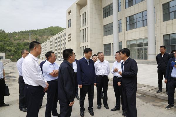 陜西省委常委、延安市委書記趙剛一行蒞臨陜煤建設(shè)礦建二公司車村項(xiàng)目部檢查指導(dǎo)工作