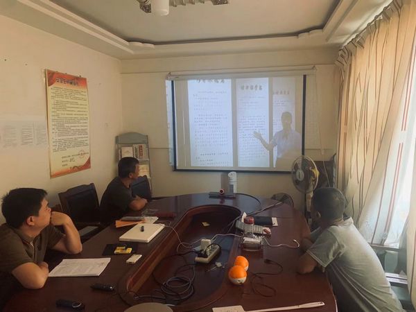 陜煤建設天工公司土建第二黨支部開展“傳承紅色家風、涵養(yǎng)初心使命”主題黨日活動