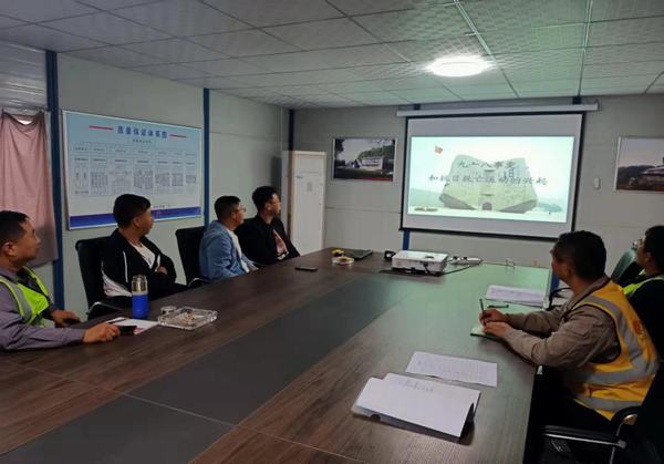 陜煤建設(shè)銅煤公司第三項目部召開“銘記歷史，勿忘國恥 紀念九一八事變90周年”專題學習會