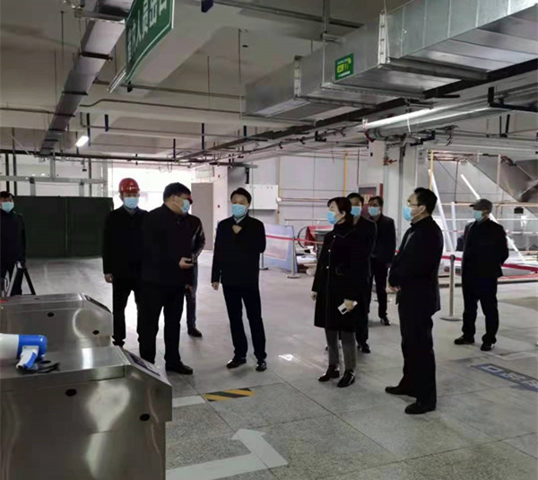 彬州市市長陳加寶、副市長張虹一行蒞臨銀西高鐵彬州東站前廣場項目指導(dǎo)工作