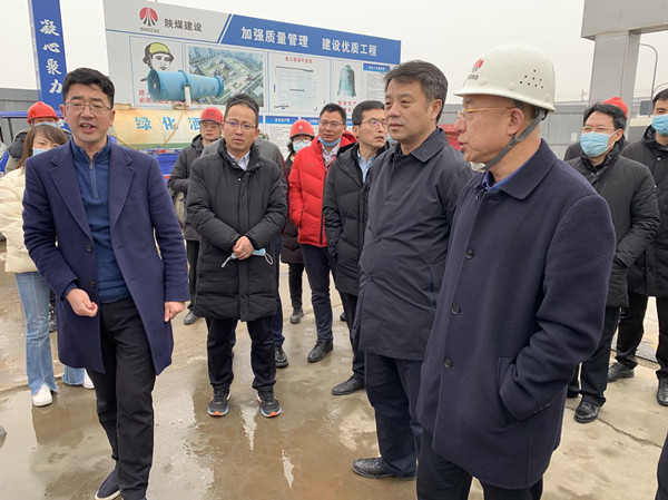 西咸新區(qū)灃西新城黨委書記、管委會主任劉宇斌一行蒞臨灃西新城第五學(xué)校項目調(diào)研指導(dǎo)工作
