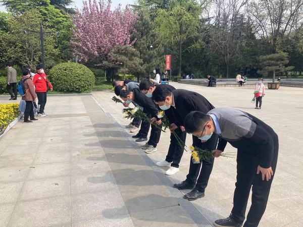 陜煤建設(shè)銅煤公司：緬懷英烈，清明節(jié)我們這樣過(guò)