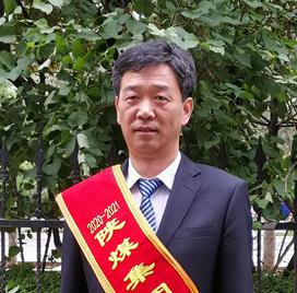 堅(jiān)守施工一線(xiàn)  矢志不渝追夢(mèng)