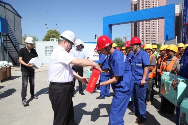 高溫慰問到一線 清涼關(guān)懷入心田