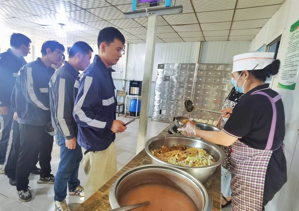 陜煤建設(shè)洗選煤運(yùn)營(yíng)公司紅柳林洗煤廠項(xiàng)目部：吃、住、行著手，把實(shí)事辦到員工心坎里