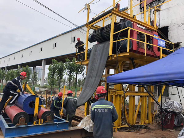 陜煤建設(shè)機(jī)電安裝公司各項(xiàng)目部施工現(xiàn)場(chǎng)如火如荼