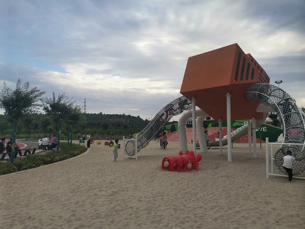 陜煤建設(shè)榆林公司聚焦服務(wù)惠民生 打造休閑娛樂(lè)新場(chǎng)所