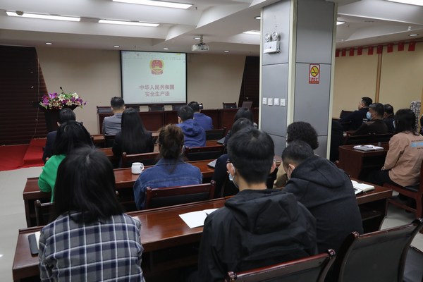 陜煤建設(shè)路橋分公司:青工“啄木鳥”,安全我來守