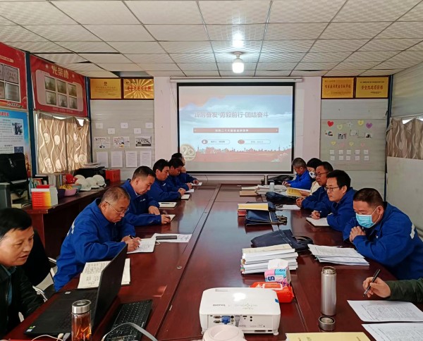 陜煤建設(shè)澄合分公司第十二項(xiàng)目部“三個突出”掀起學(xué)習(xí)貫徹黨的二十大精神熱潮