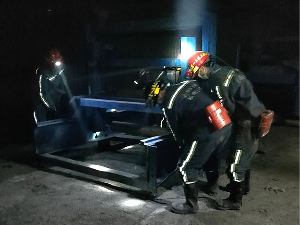 全力奮戰(zhàn)搶工期，跑出建設“加速度”