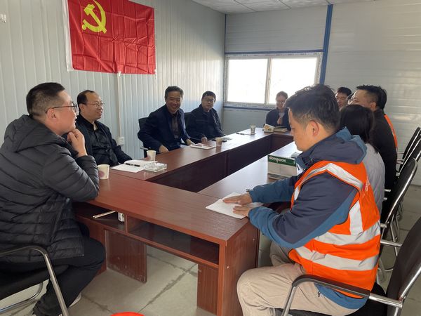陜煤建設(shè)天工公司新疆第一項目部：召開座談會，青年員工士氣高