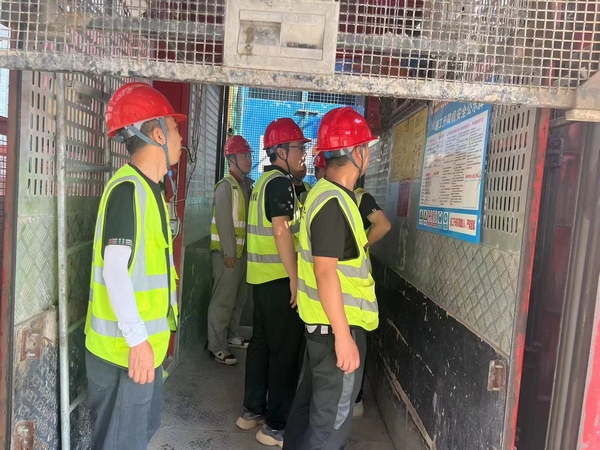 陜煤建設(shè)銅煤公司第九項(xiàng)目部以“安全生產(chǎn)月”活動(dòng)為契機(jī)，全面提升項(xiàng)目安全管理水平