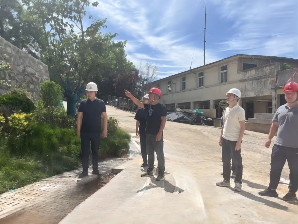 陜煤建設綠宇公司:多措并舉戰(zhàn)高溫 全力以赴保生產