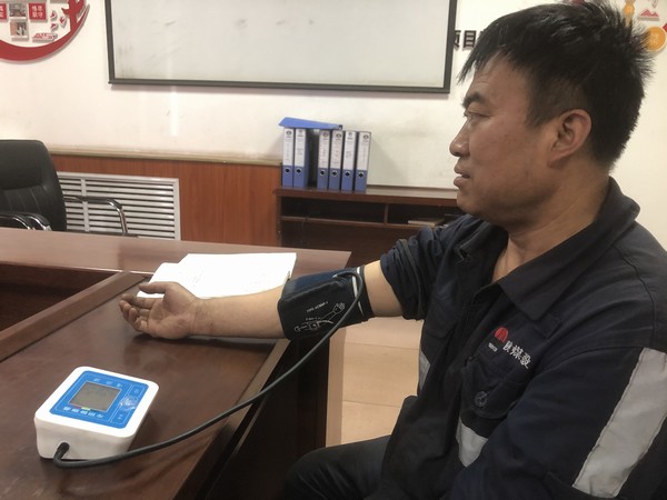 陜煤建設(shè)洗選煤運營公司檸條塔運營項目部:  關(guān)愛員工 迎戰(zhàn)高溫酷暑