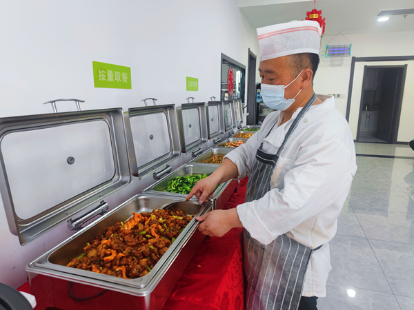 陜煤建設(shè)礦建三公司：走進(jìn)職工食堂，品嘗?！笆睢泵朗?></div>
                                <div   id=