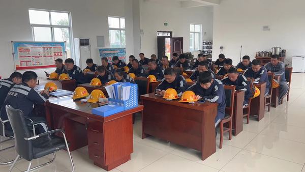 陜煤建設(shè)洗選煤運(yùn)營公司神渭蒲城運(yùn)營項目部：堅持“黨建+安全”，筑牢安全生產(chǎn)堡壘