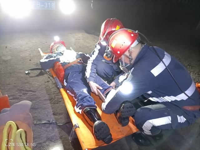 陜煤建設韓城分公司張家峁項目部抓好黃金期念好安全生產(chǎn)“三字經(jīng)”