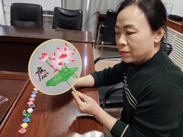 陜煤建設(shè)洗選煤運(yùn)營(yíng)公司檸條塔運(yùn)營(yíng)項(xiàng)目部開展：“巧手抒廉情，清風(fēng)揚(yáng)正氣”主題趣味手工活動(dòng)