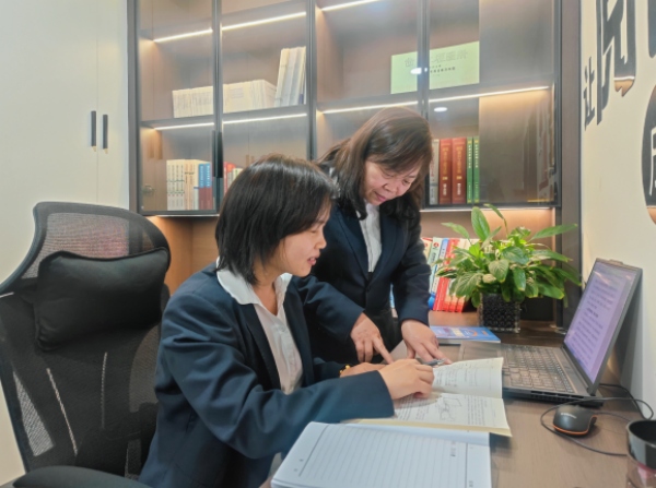 陜煤建設礦建三公司：“寶藏”讀書角，解鎖閱讀學習“新姿勢”