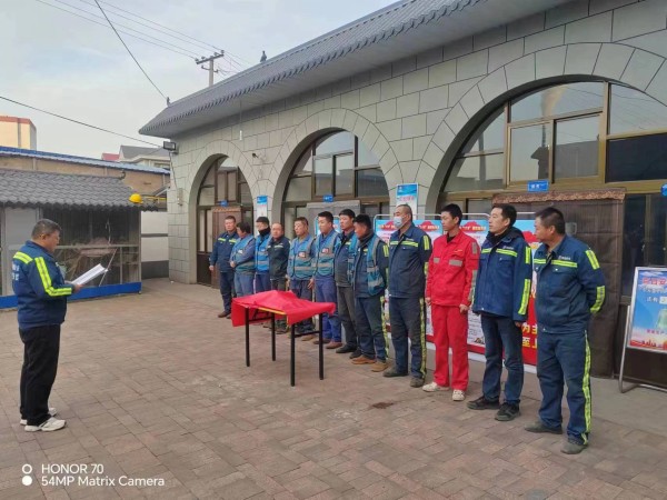 陜煤建設(shè)機(jī)電安裝公司涼水井項(xiàng)目部：消防演練，拉起心中的防火線(xiàn)！