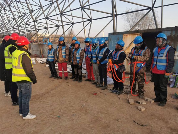 陜煤建設(shè)銅煤公司基層項目部：“抗嚴寒，保進度”奮戰(zhàn)正當(dāng)時