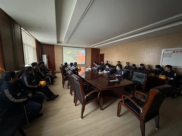 陜煤建設(shè)洗選煤運(yùn)營公司神渭首端運(yùn)營項(xiàng)目部： 百日安全有時(shí)限  工作安全無時(shí)限