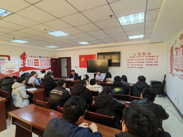 陜煤建設(shè)煤礦運(yùn)營服務(wù)分公司：第一時(shí)間召開專題 會議傳達(dá)學(xué)習(xí)陜煤集團(tuán) 陜煤建設(shè)兩級會議精神