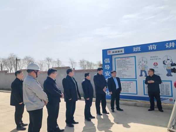 咸陽市委常委、副市長羅軍一行蒞臨淳化縣服務設施建設項目進行視察