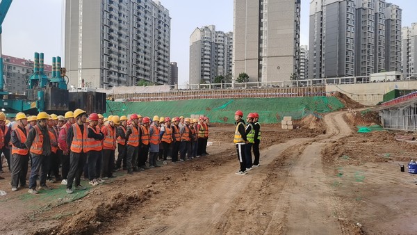 陜煤建設(shè)銅煤公司第三項目部：樹牢“安全”紅線意識 實(shí)現(xiàn)發(fā)展新目標(biāo)