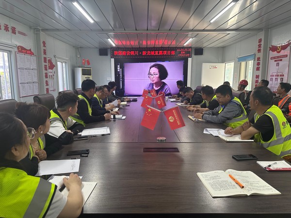 陜煤建設(shè)銅煤公司：節(jié)前敲警鐘?風(fēng)清氣正過(guò)“廉節(jié)”