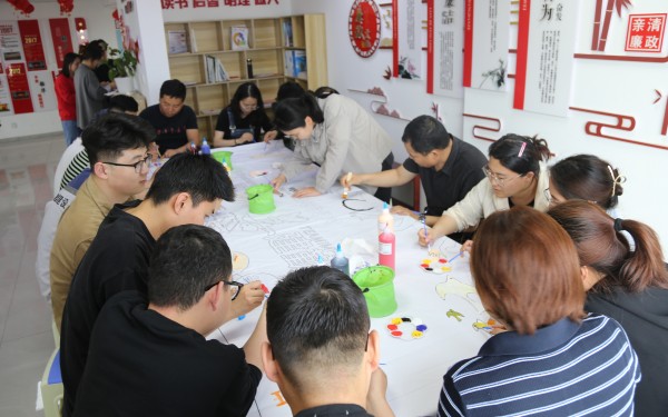 陜煤建設(shè)咸陽(yáng)分公司開展“凝心聚力，多彩五一”趣味游戲活動(dòng)