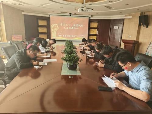 陜煤建設(shè)內(nèi)蒙古分公司組織開展“青春五四，翰墨飄香”主題繪畫活動(dòng)