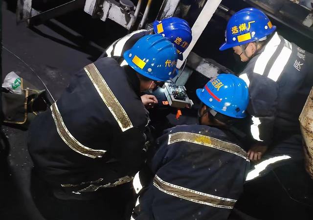 陜煤建設(shè)洗選煤運(yùn)營(yíng)公司紅柳林洗煤廠項(xiàng)目部：“三字發(fā)力 ” 為火車裝車“加防提效”