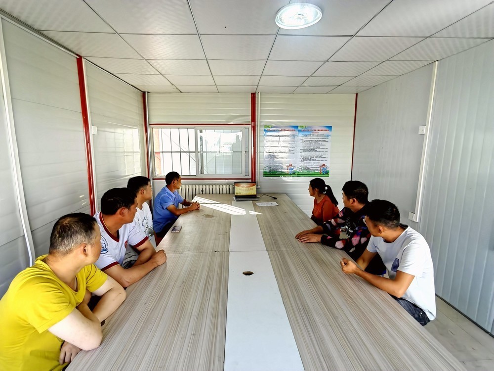 陜煤建設銅煤公司第十三項目部： 答好應試卷，不懼“熱”烤驗