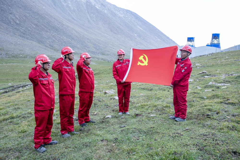 陜煤建設(shè)礦建三公司：“紅色黨建”引領(lǐng)“融合發(fā)展”