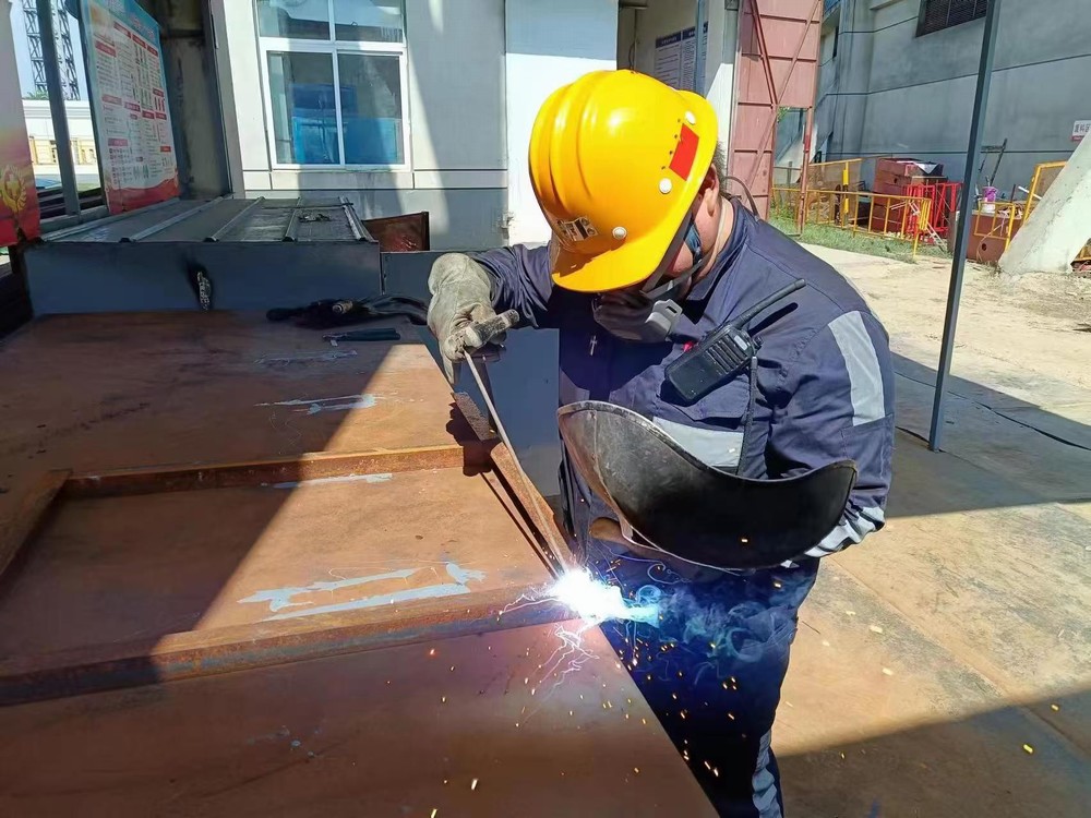 陜煤建設(shè)洗選煤運(yùn)營公司神渭蒲城運(yùn)營項目部：“一線奮斗者” 平凡崗位彰顯責(zé)任擔(dān)當(dāng)