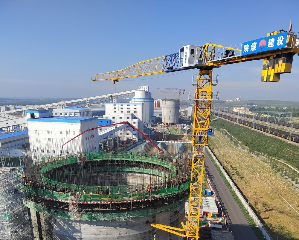 陜煤建設(shè)第二直屬項(xiàng)目部：滑模施工戰(zhàn)正酣，全力沖刺保進(jìn)度