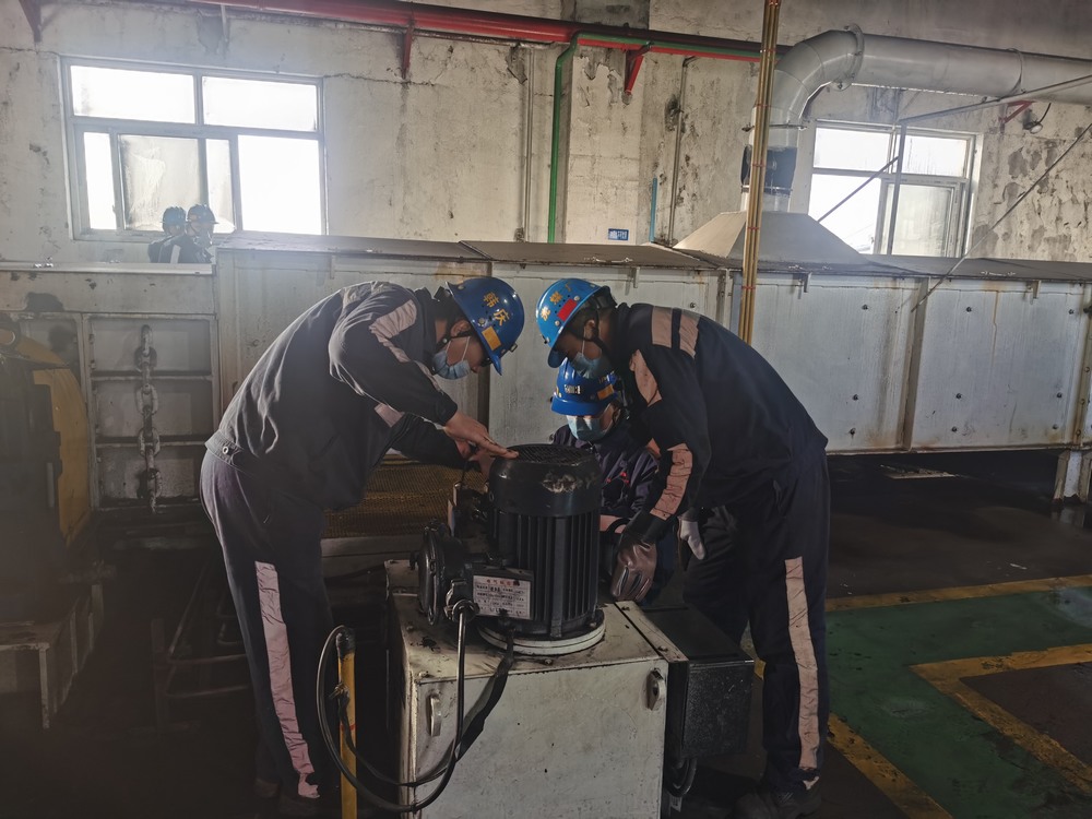 陜煤建設(shè)洗選煤運(yùn)營公司紅柳林洗煤廠項(xiàng)目部： “精、細(xì)、實(shí)”重磅出擊 打好安全生產(chǎn)“組合拳”