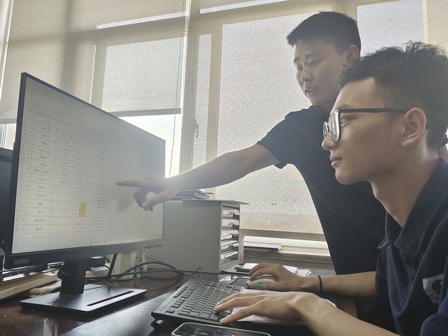 陜煤建設洗選煤運營公司神渭蒲城運營項目部：當“師帶徒”遇上“教師節(jié)”  師父，我想對您說