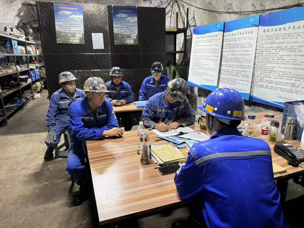 陜煤建設(shè)礦建三公司：“雙節(jié)”將至，安全“置頂”