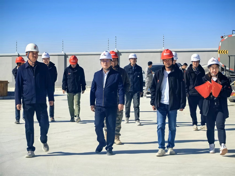 青海陜煤新能源科技有限公司董事長(zhǎng)祝文軍深入陜煤建設(shè)天工公司基層項(xiàng)目開展國(guó)慶節(jié)安全檢查